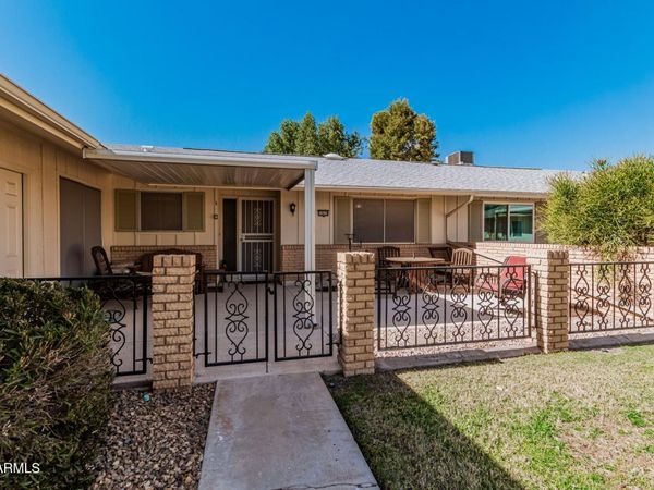 10439 W SARATOGA Circle, Sun City, AZ 85351