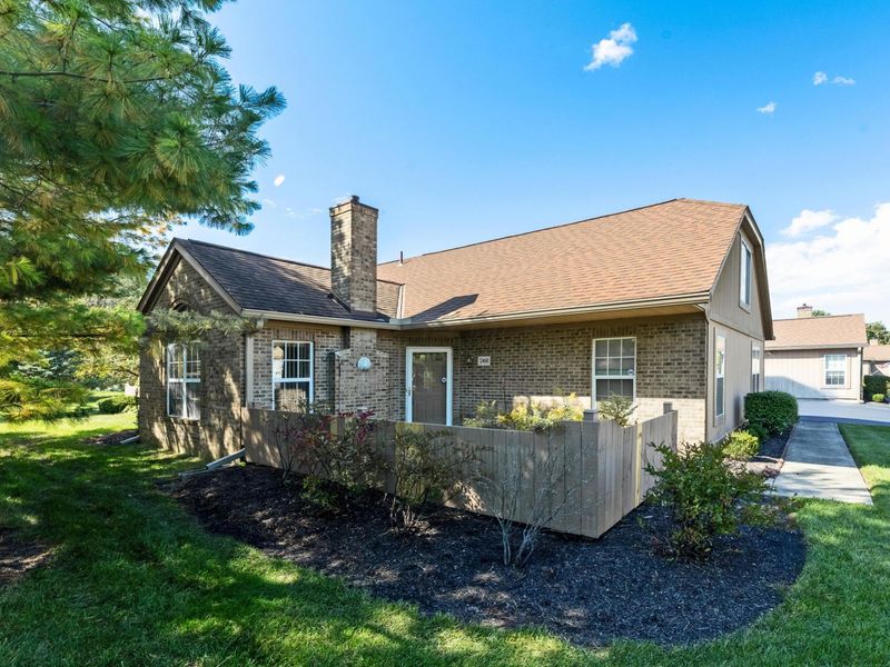 2481 Timbers Edge Lane, Unit 2481, Columbus, OH 43235 Photo 1