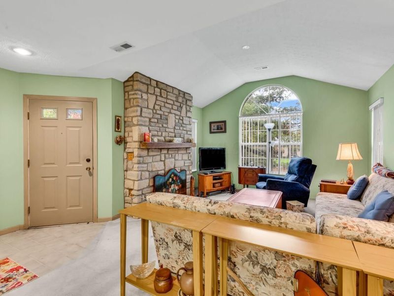 2481 Timbers Edge Lane, Unit 2481, Columbus, OH 43235 Photo 12