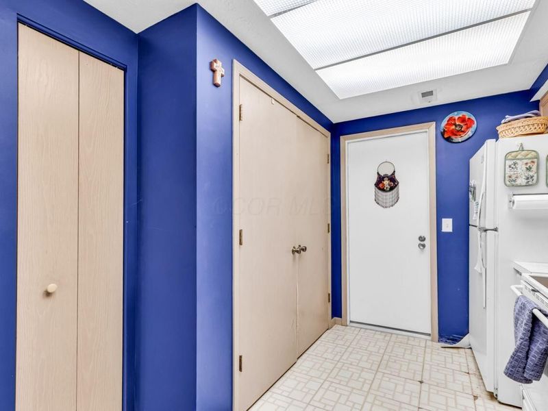 2481 Timbers Edge Lane, Unit 2481, Columbus, OH 43235 Photo 14