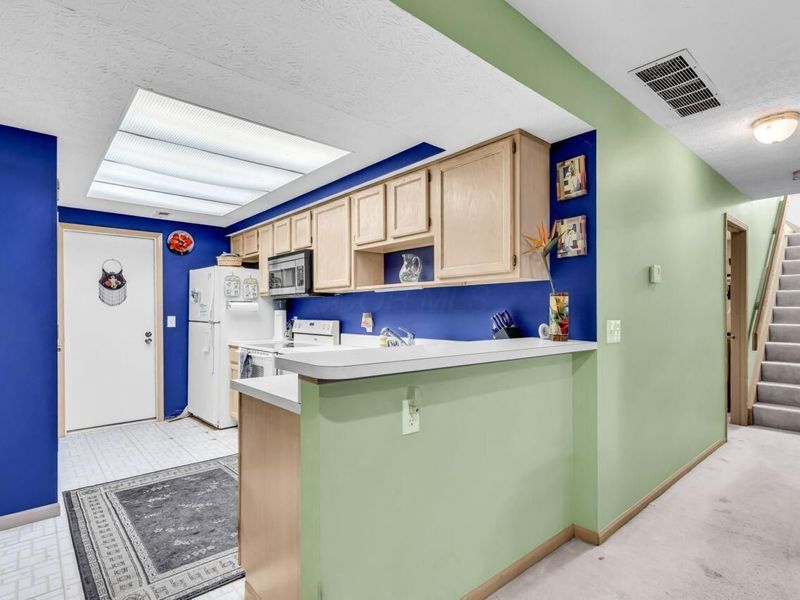 2481 Timbers Edge Lane, Unit 2481, Columbus, OH 43235 Photo 16