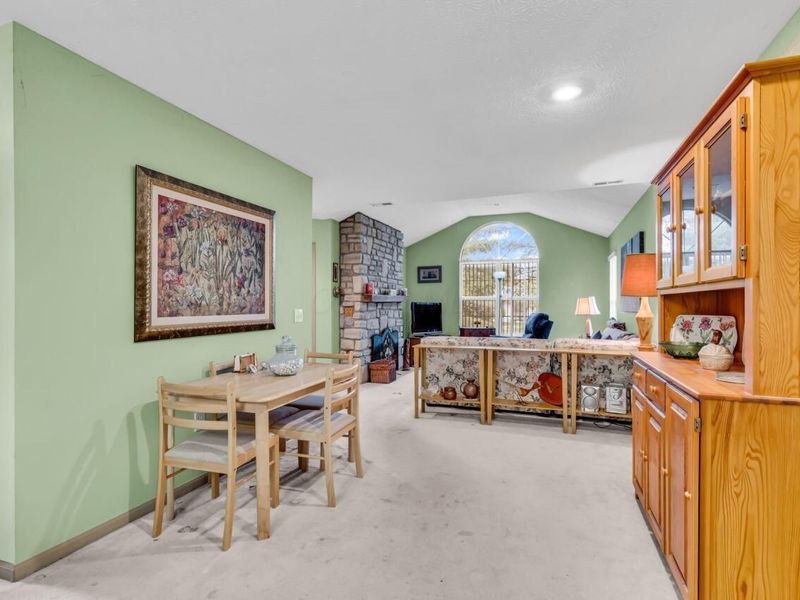 2481 Timbers Edge Lane, Unit 2481, Columbus, OH 43235 Photo 17