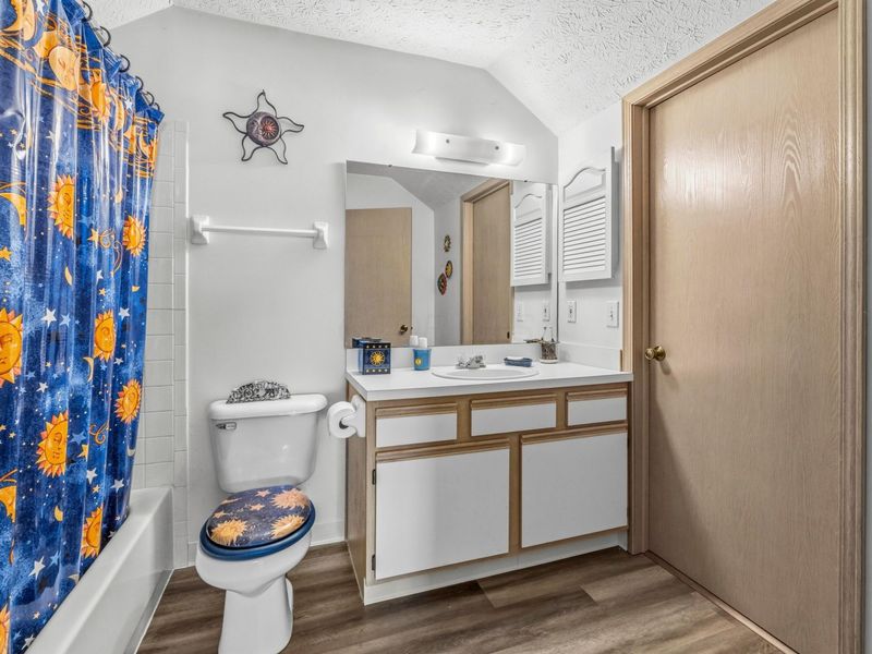 2481 Timbers Edge Lane, Unit 2481, Columbus, OH 43235 Photo 17