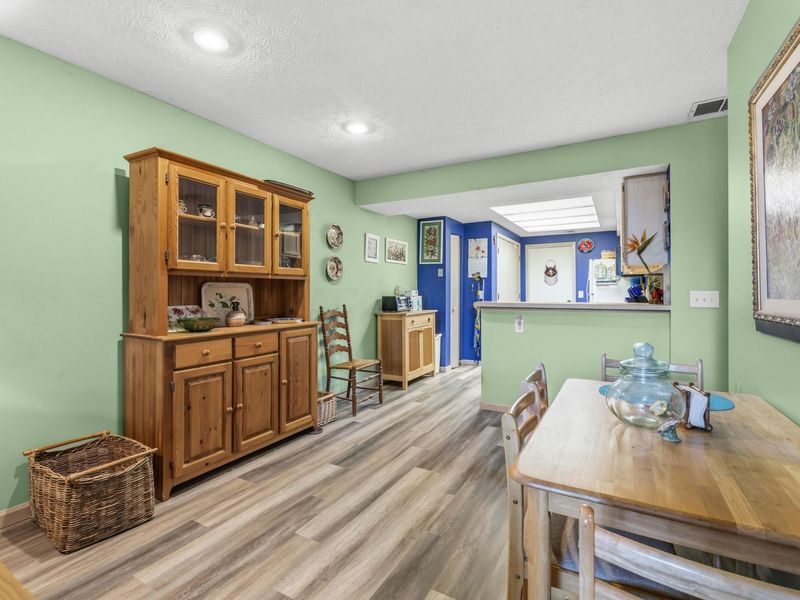 2481 Timbers Edge Lane, Unit 2481, Columbus, OH 43235 Photo 8
