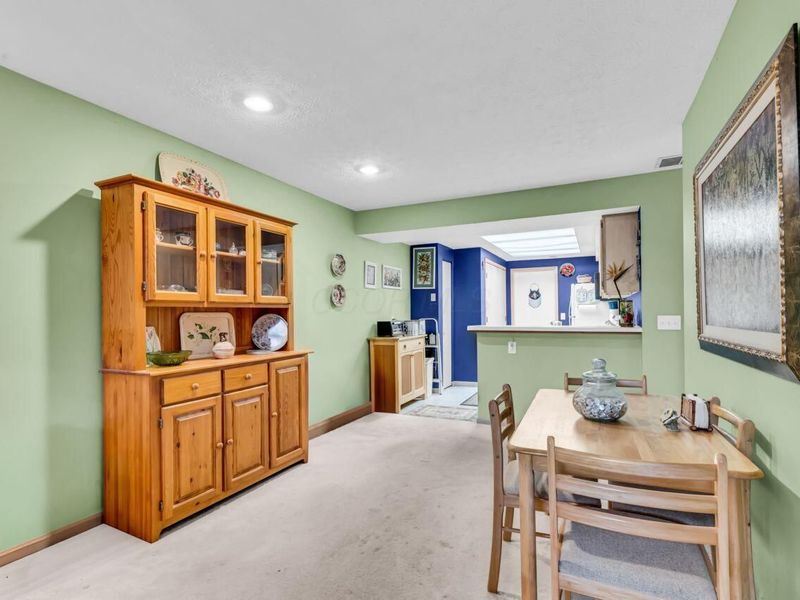 2481 Timbers Edge Lane, Unit 2481, Columbus, OH 43235 Photo 9