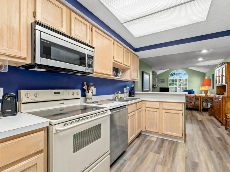 2481 Timbers Edge Lane, Unit 2481, Columbus, OH 43235 Photo 9