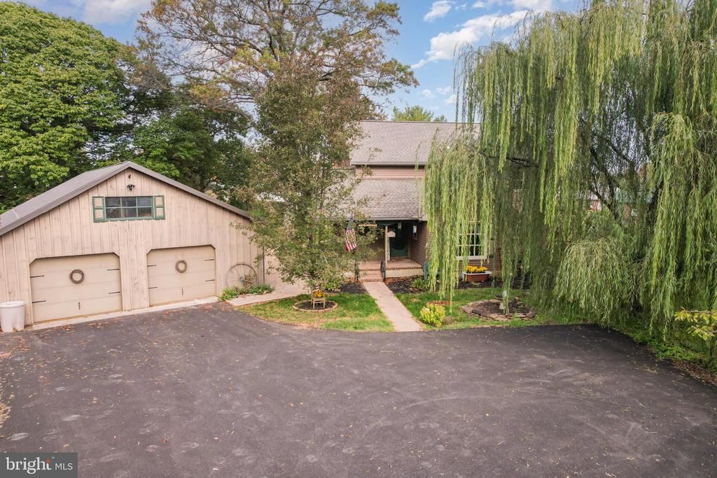 4250 N GEORGE STREET EXTENSION, MANCHESTER, PA 17345