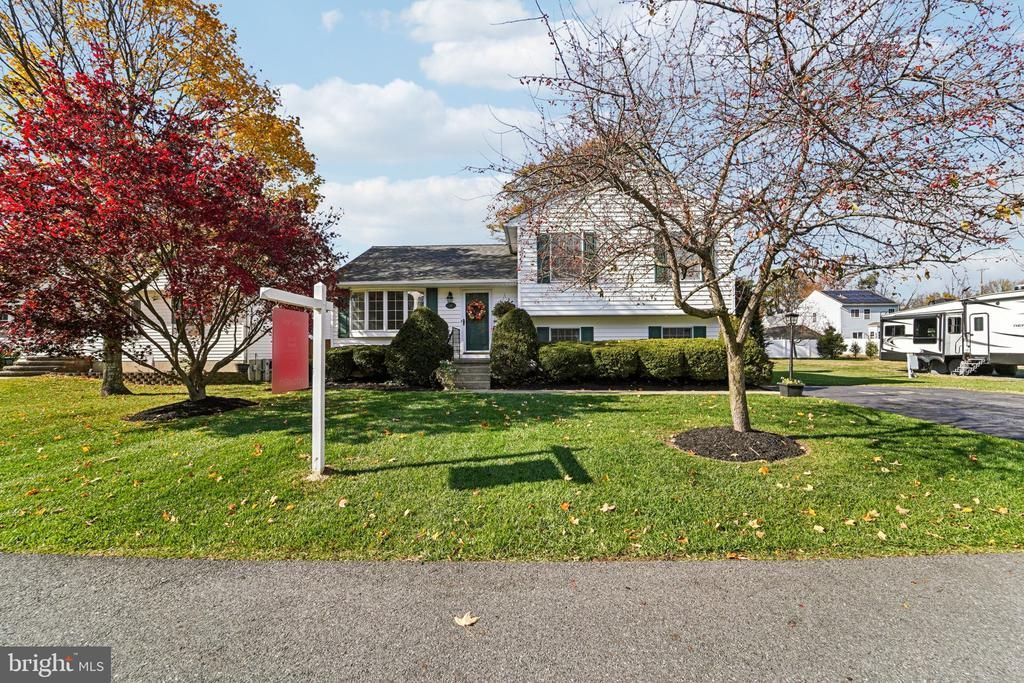 118 W Virginia Avenue, Severn, MD 21144 Main Photo