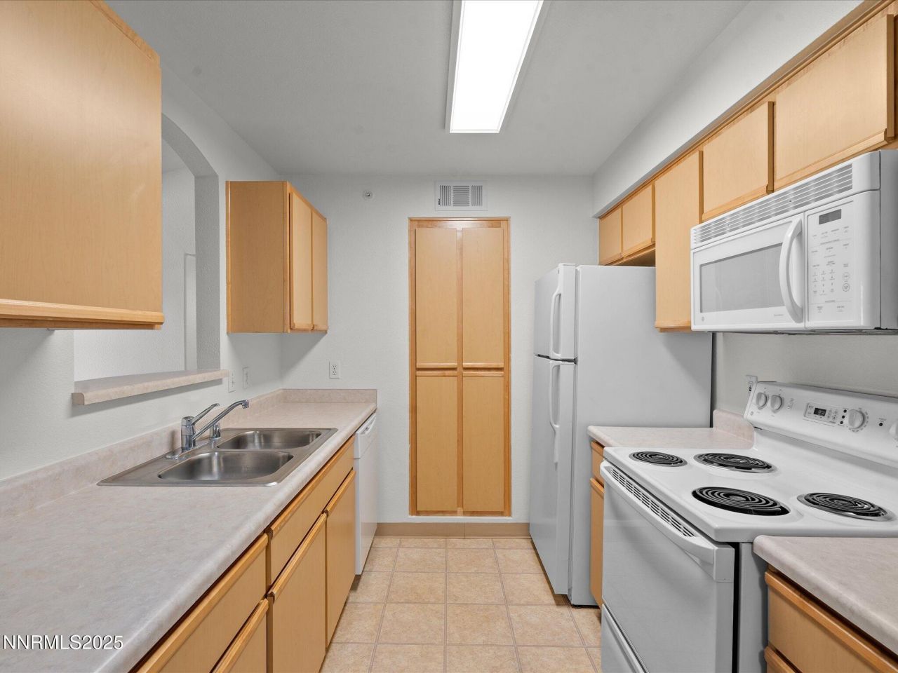 6850 Sharlands Avenue, Unit L2066, Reno, NV 89523 Photo