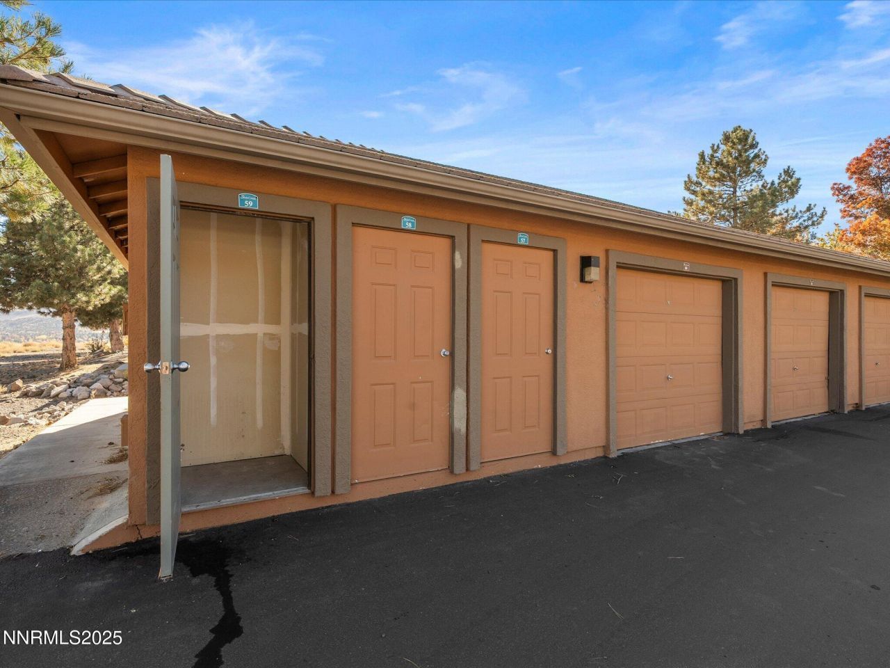 6850 Sharlands Avenue, Unit L2066, Reno, NV 89523 Photo