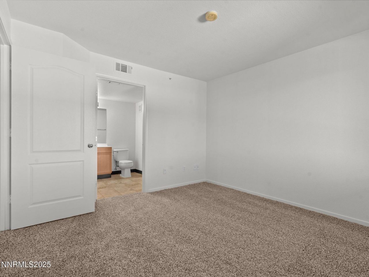 6850 Sharlands Avenue, Unit L2066, Reno, NV 89523 Photo