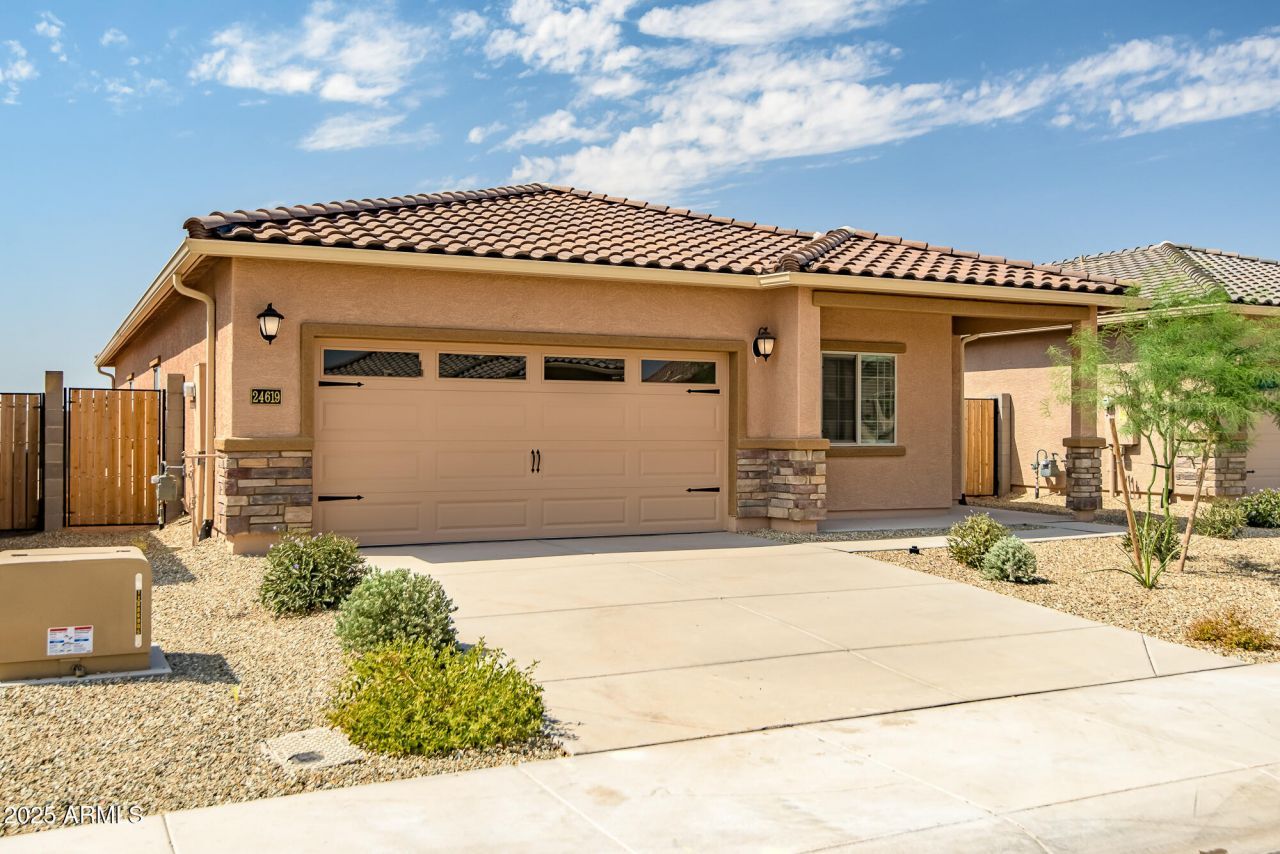 24589 W St Anne Avenue, Buckeye, AZ 85326 Main Photo