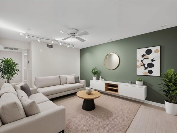 2200 Dickson DR, Unit 113, Austin, TX 78704