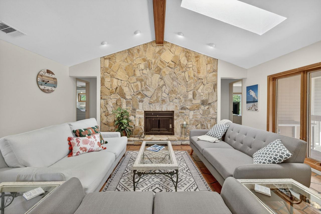 5307 Ladyfinger Lake Rd, Sanibel, FL 33957 Photo