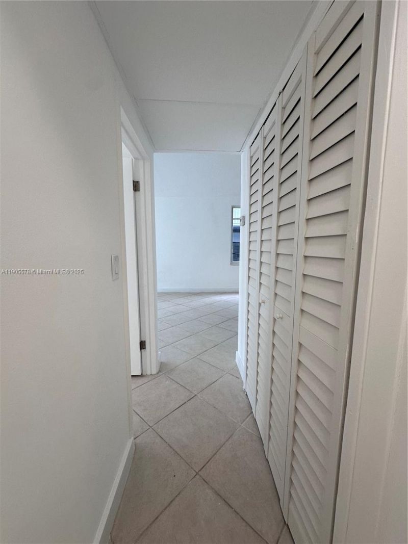 1150 Euclid Ave, Unit 104, Miami Beach, FL 33139 Photo