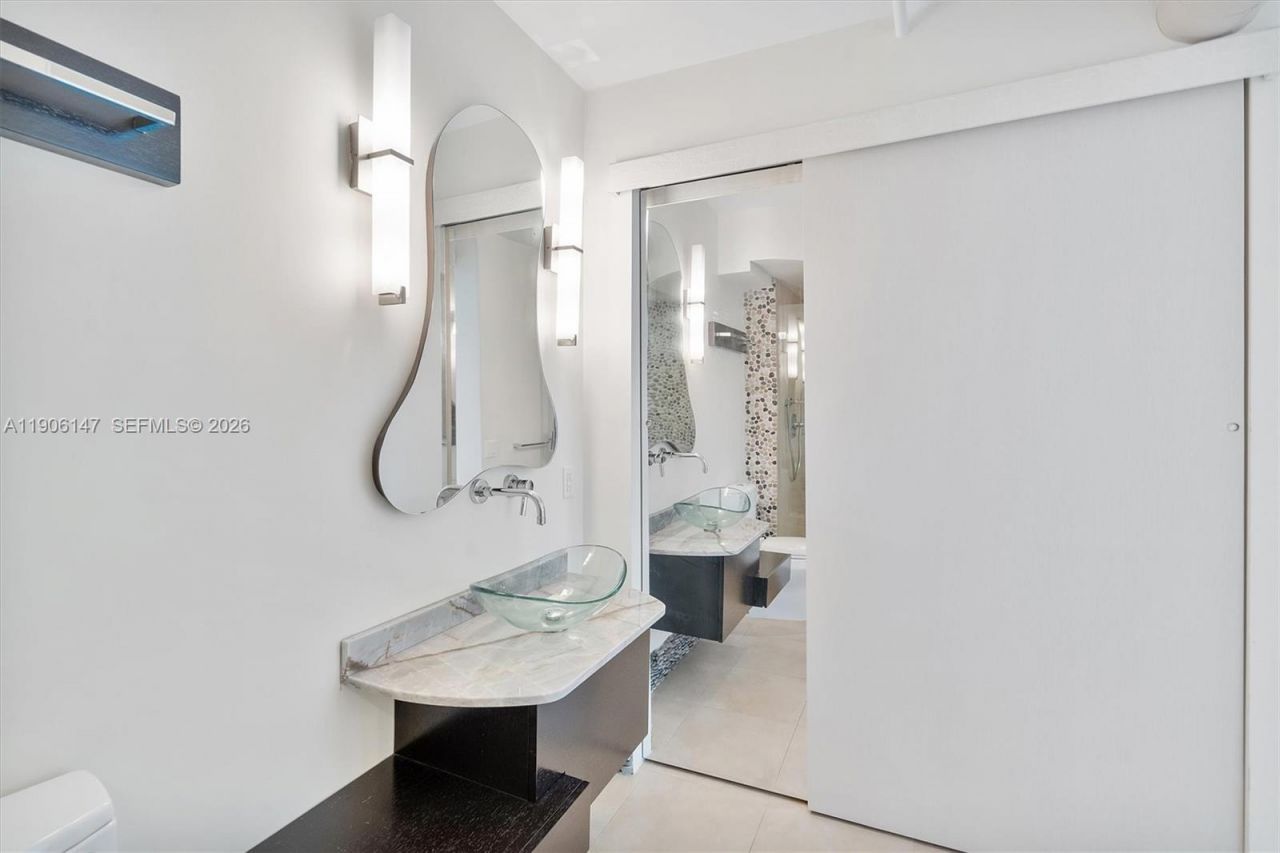 21205 NE 37th Ave, Unit 2204, Aventura, FL 33180 Photo