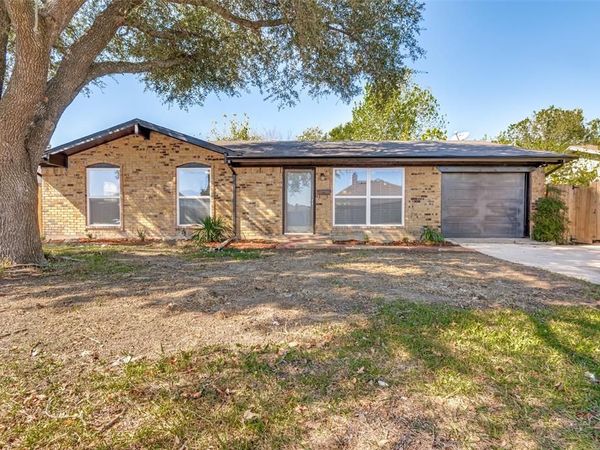 823 Ross Lane, Seagoville, TX 75159