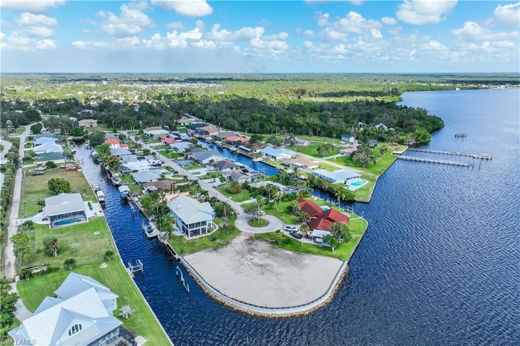 7152 Reymoor Dr , North Fort Myers, FL 33917 Photo