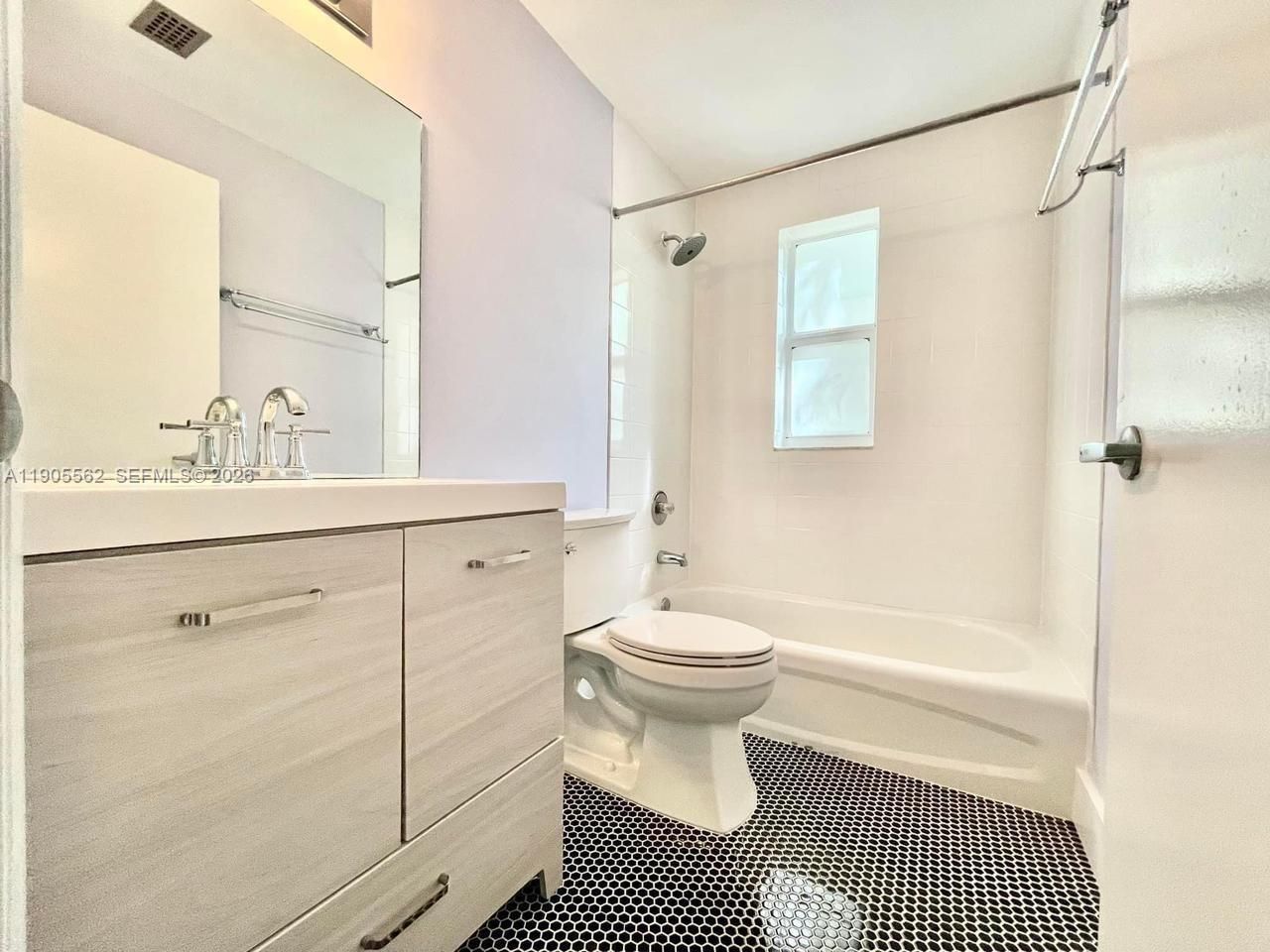 1542 Drexel Ave, Unit 107, Miami Beach, FL 33139 Photo