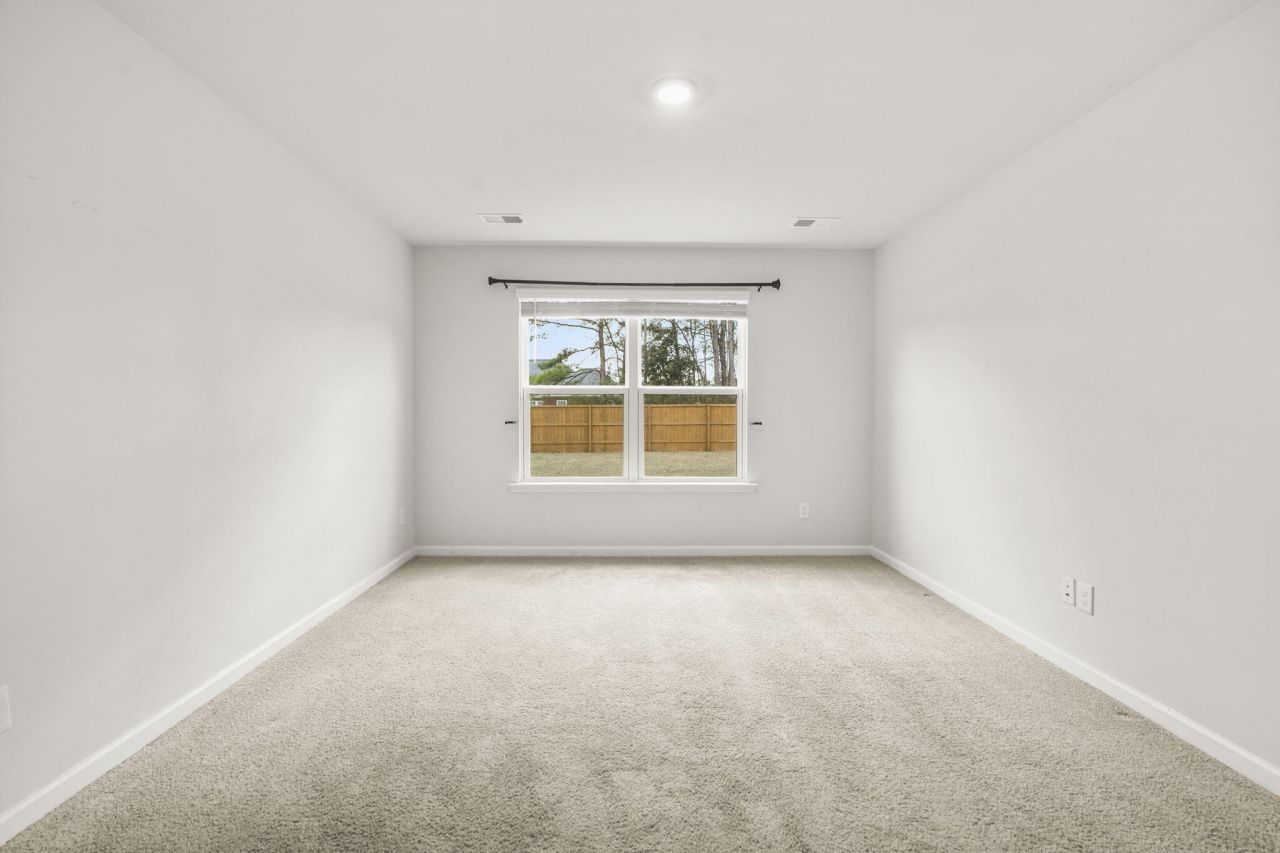 361 Spruce Ivy Street Photo 12