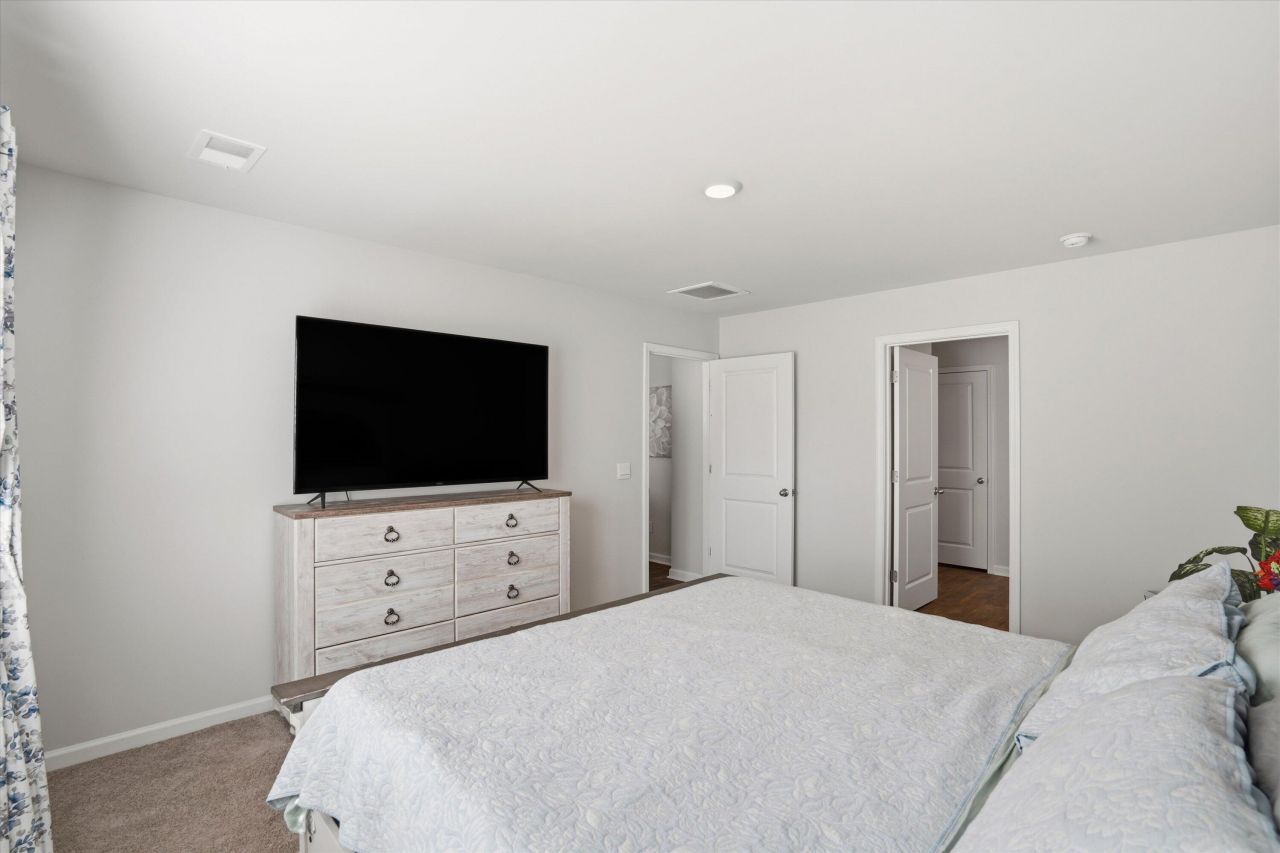 361 Spruce Ivy Street Photo 31