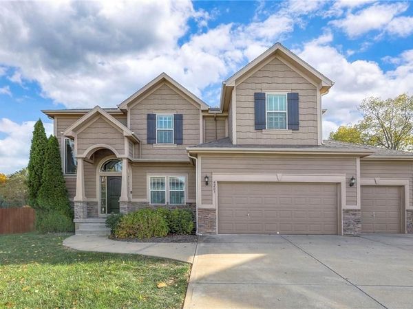 4203 NW 76th Street, Kansas City, MO 64151