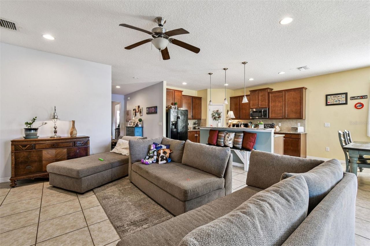 1110 Lauren Manor Loop, Ruskin, FL 33570 Photo