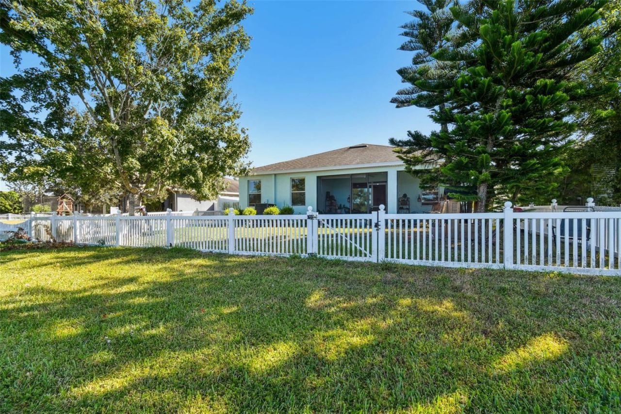 1110 Lauren Manor Loop, Ruskin, FL 33570 Photo