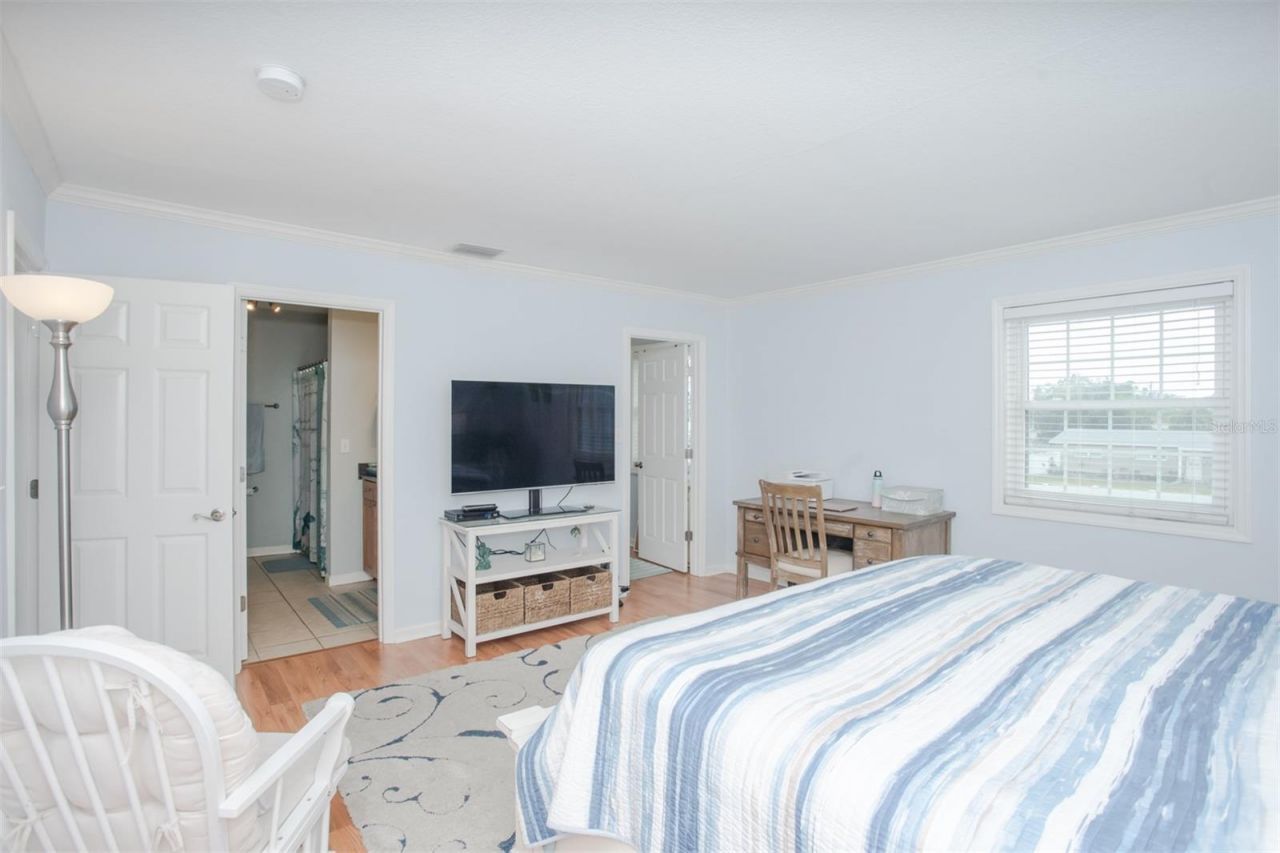 237 Seahorse Drive Se, Unit H, Saint Petersburg, FL 33705 Photo