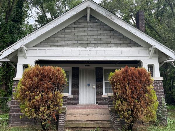 16195 Burt Road, Detroit, MI 48219