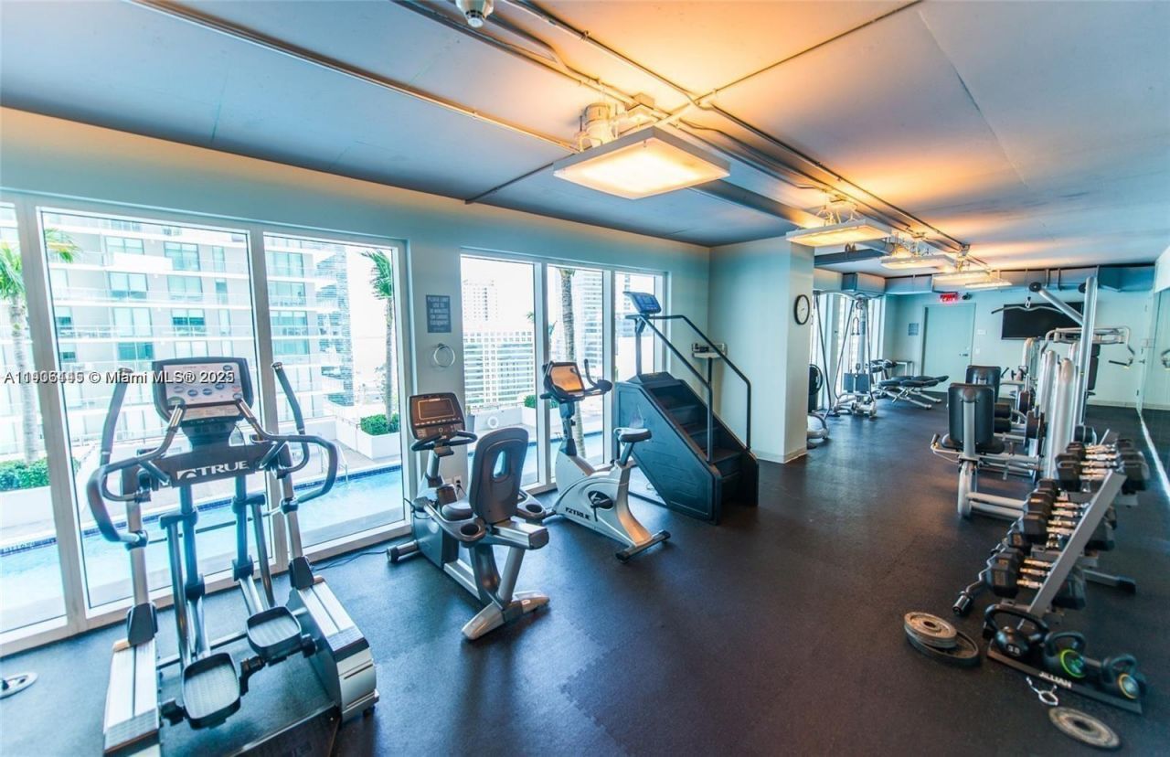 60 SW 13th St, Unit 3606, Miami, FL 33130 Photo