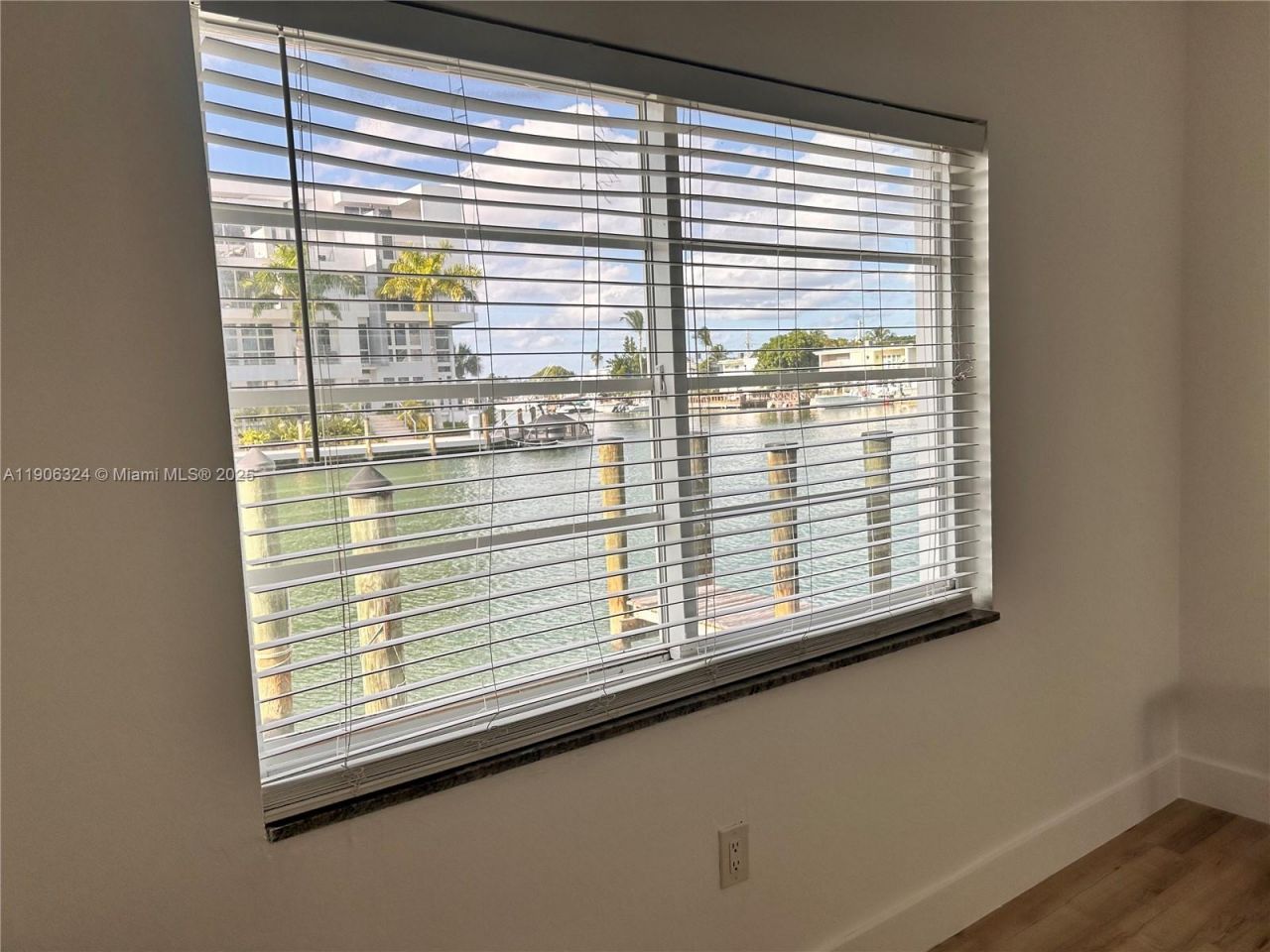 7207 Bay Dr, Unit 24, Miami Beach, FL 33141 Photo