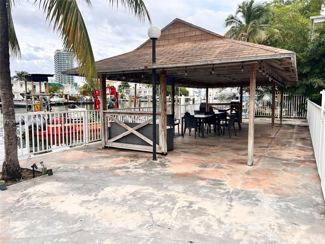 7207 Bay Dr, Unit 24, Miami Beach, FL 33141 Photo