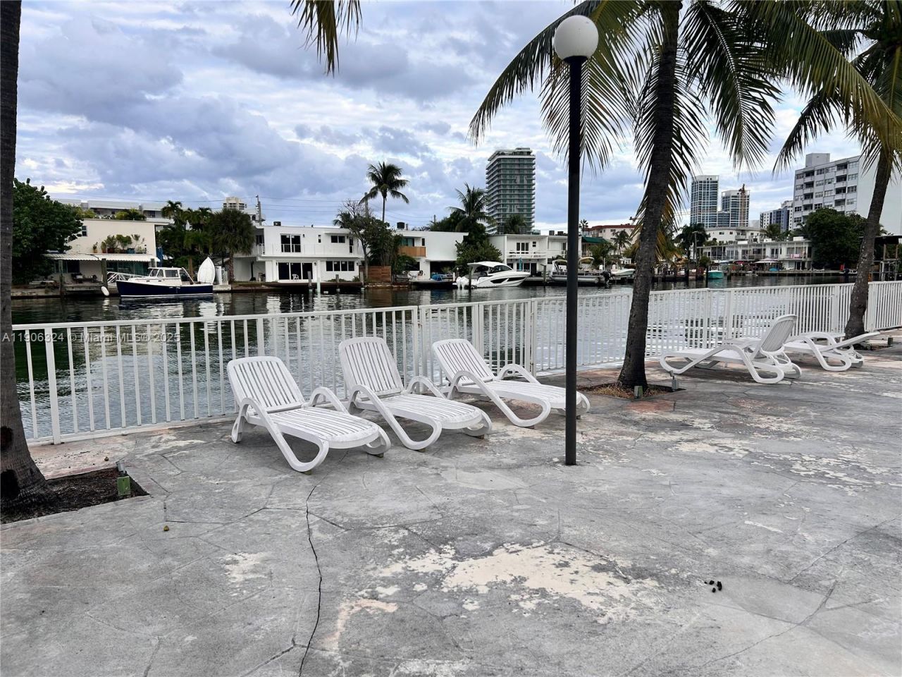 7207 Bay Dr, Unit 24, Miami Beach, FL 33141 Photo