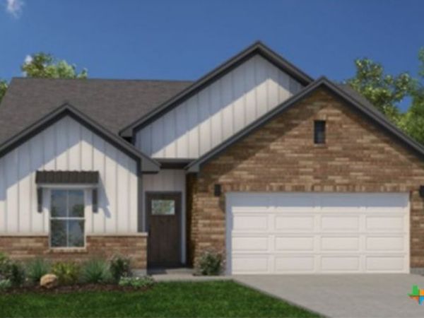 308 Cardinal Dr, Port Lavaca, TX 77979