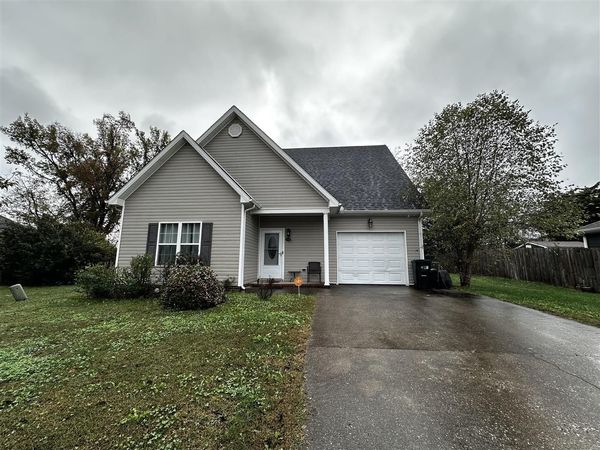 2837 Gunsmoke Trail Way, Bowling Green, KY 42101