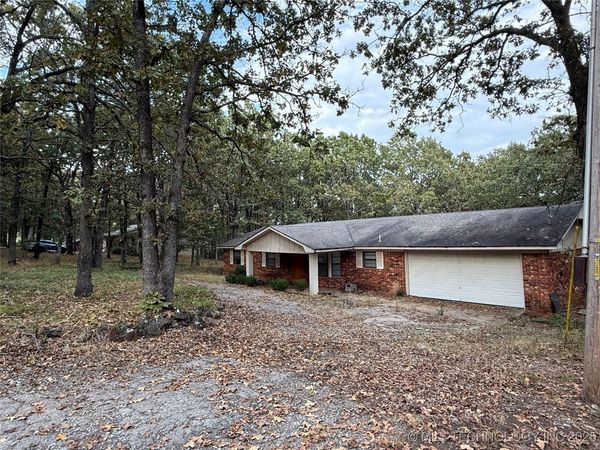 2410 S 77th Street East, Muskogee, OK 74403