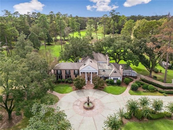 1218 FOUNDERS Drive, Bogalusa, LA 70427