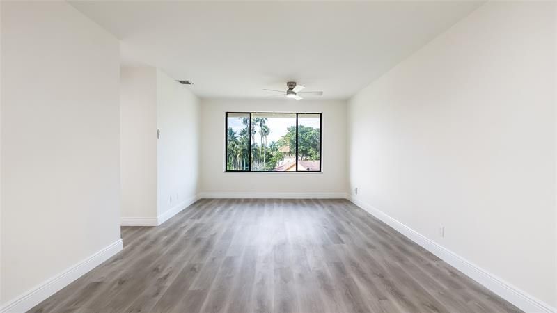 11477 NW 39th Court, Unit 301-1, Coral Springs, FL 33065 Photo