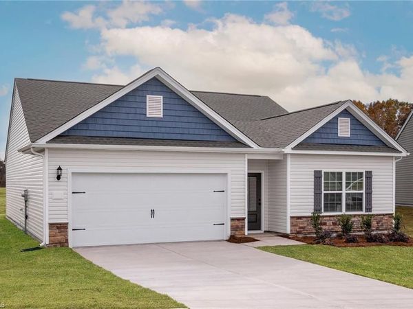 255 Macintosh Drive, King, NC 27021