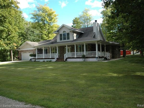 4266 River Drive NE, Gladwin, MI 48610