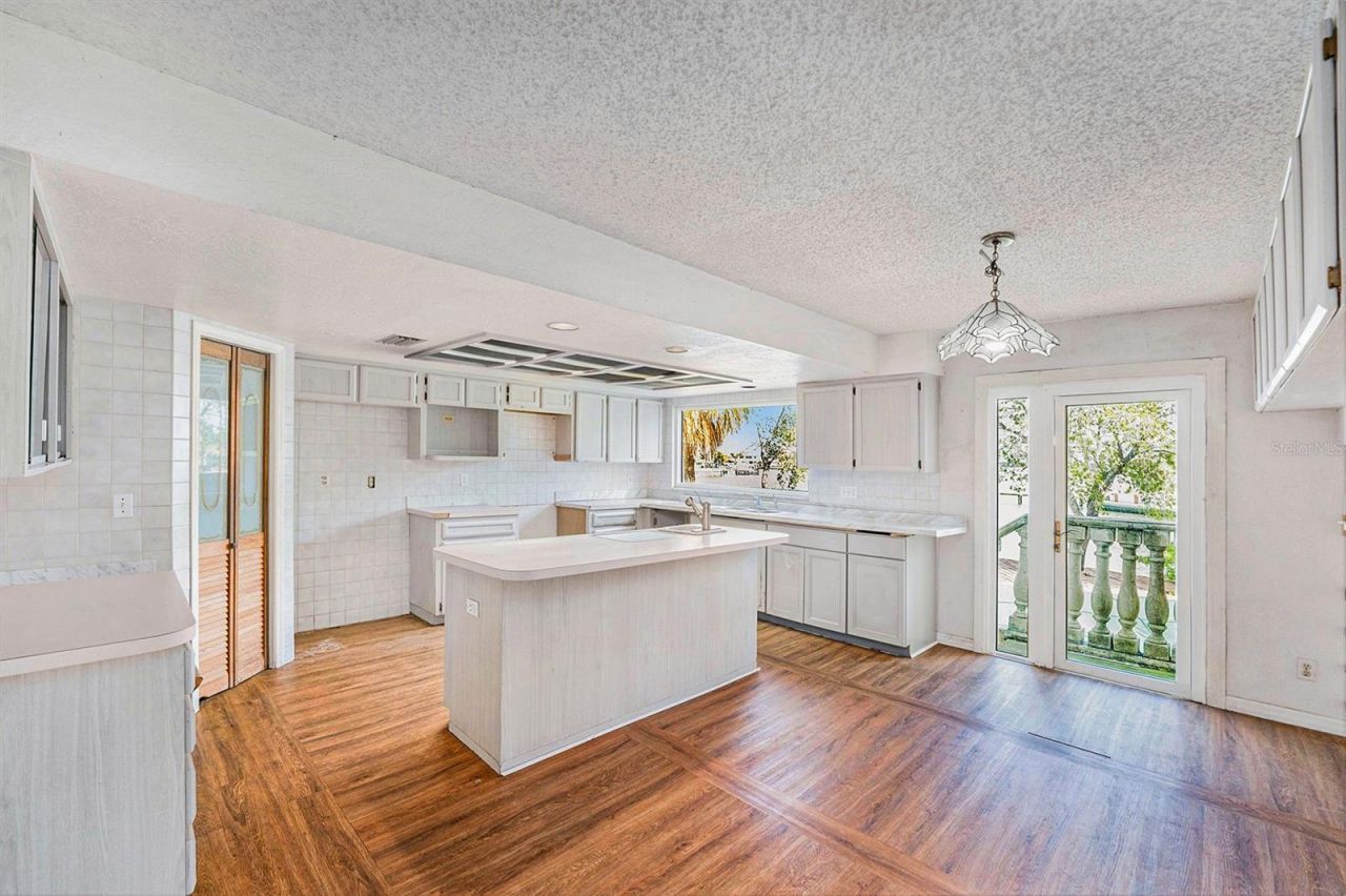5903 Bimini Way N, Saint Pete Beach, FL 33706 Photo