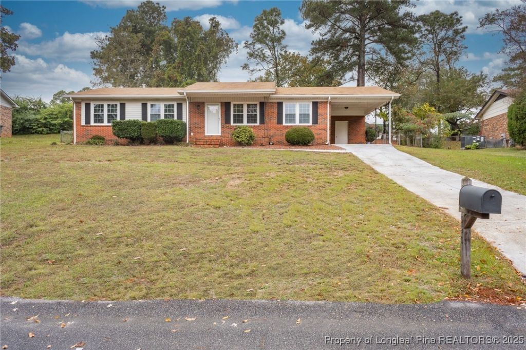 920 Carnegie Drive, Fayetteville, NC 28311 Main Photo