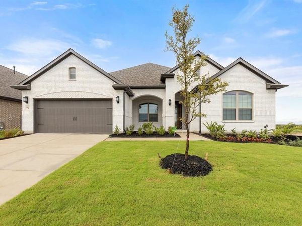 625 Majestic Oak Lane, Waxahachie, TX 75165