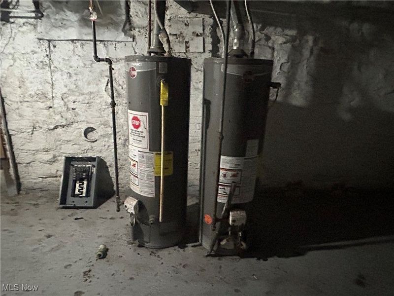 2292 E 90th Street, Cleveland, OH 44106 Photo 24