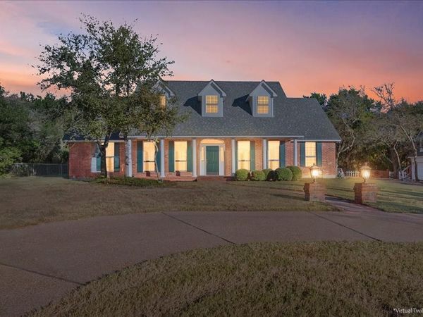 404 Greenwood Lane, Waco, TX 76705
