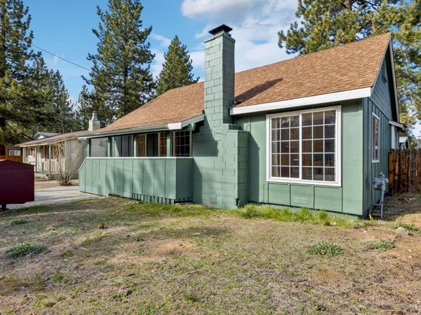 941 Brockway Avenue, South Lake Tahoe, CA 96150