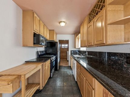 941 Brockway Avenue, South Lake Tahoe, CA 96150 Photo