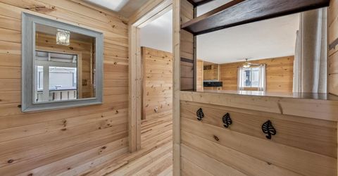 941 Brockway Avenue, South Lake Tahoe, CA 96150 Photo