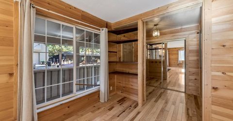 941 Brockway Avenue, South Lake Tahoe, CA 96150 Photo